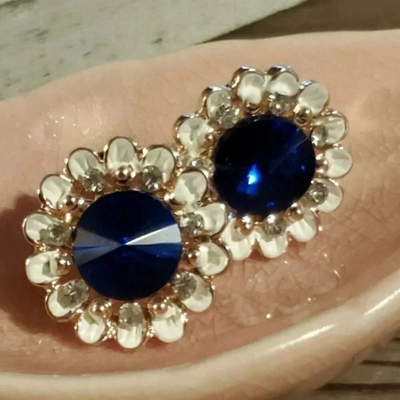 Lady Di Style Sapphire Blue Austrian Rivoli Crystal Earrings - Picture 6 of 12